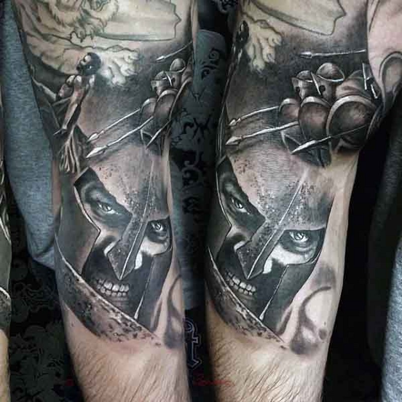 手臂灰色光荣的斯巴达勇士主题纹身图案
