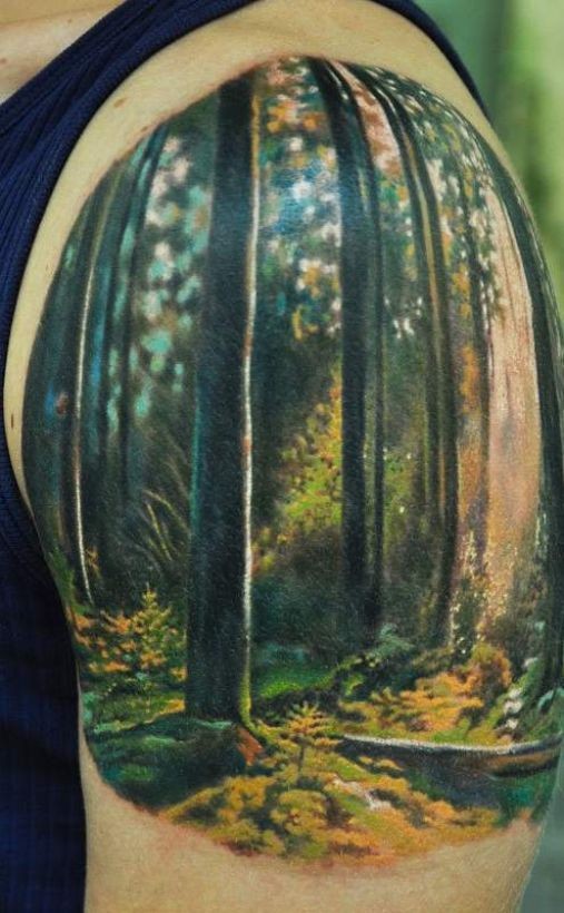 肩部水彩逼真的森林树纹身图案