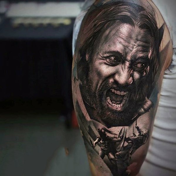 大臂写实的斯巴达战士肖像纹身图案