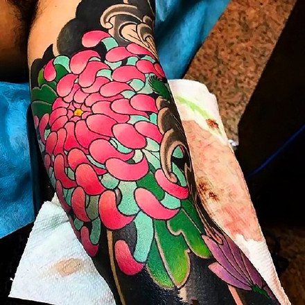 牡丹花等各种花朵的花臂纹身图案作品
