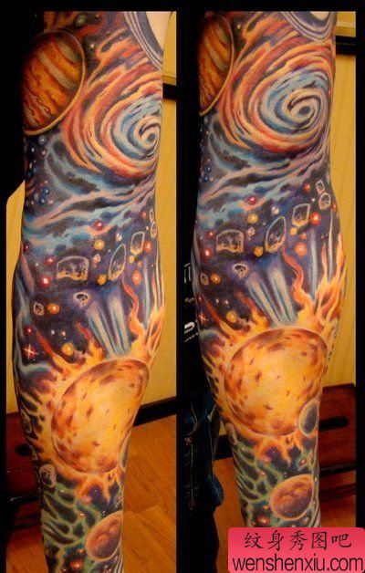 一幅惊艳的星空花臂纹身图案
