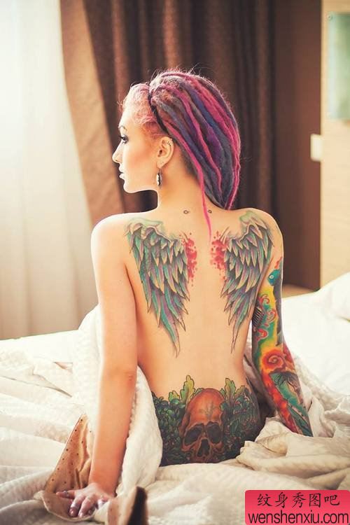 tattoo girl翅膀花臂文身作品由最好的文身馆分享