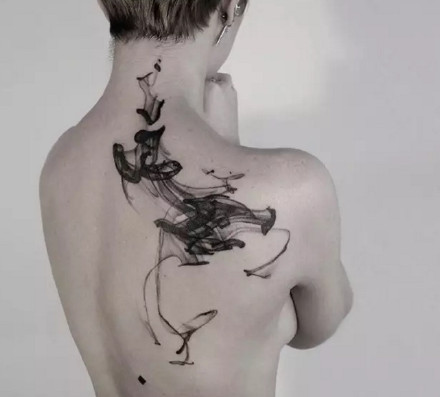 烟雾纹身--一组水墨抽象风格烟雾纹身图案作品